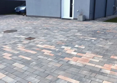 Venkovní betonová dlažba Praha