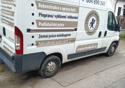 Vyklízení bytů a domů, stěhování a přeprava materiálů.